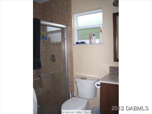 2nd Master Suite Bath