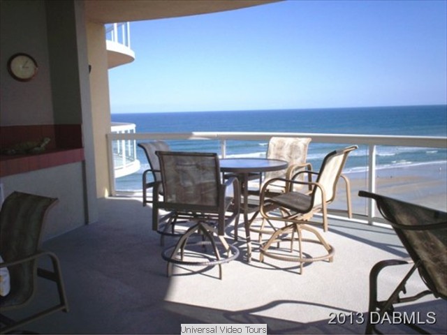 DECK OVER LOOKING ATLANTIC TO SE