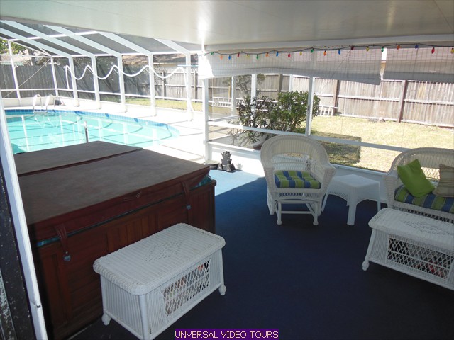 FLORIDA ROOM
