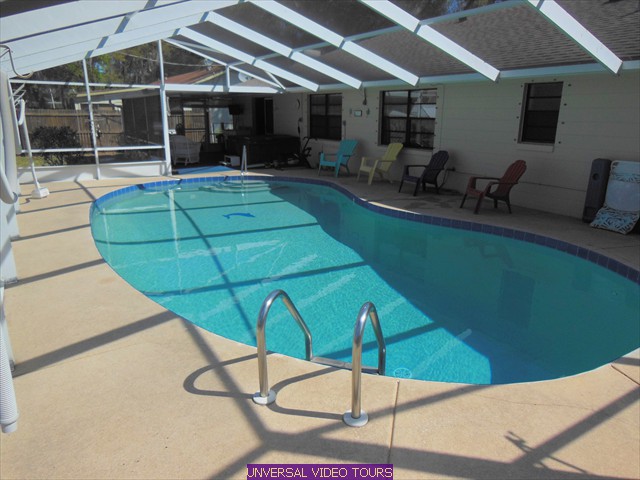 POOL VIEW 3<br/>