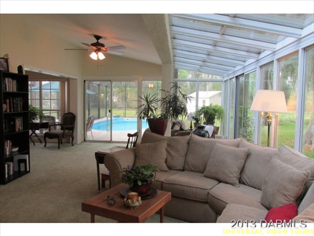 SUNROOM FAMILY ROOM
