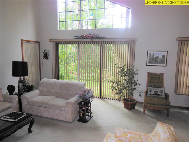 Living Room (10)