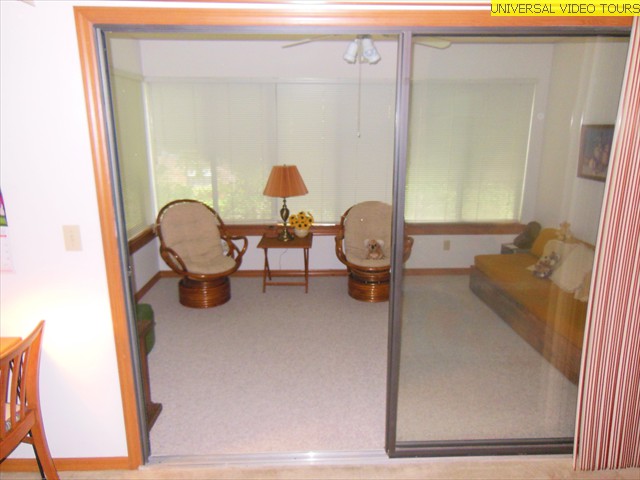 Loft Guest Room (2)