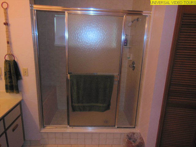 Master Bath (5)